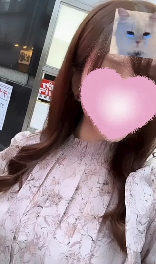 JJ上野(上野上野ガールズバー)在籍 めぐ プロフィール写真